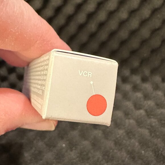 R.E.M. Beauty On Your Collar Plumping Lip Gloss - Picture 7 of 9